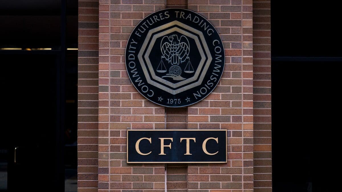 Federal Agency Probes Suspicious Oil Trades Made Before Trump Pivots