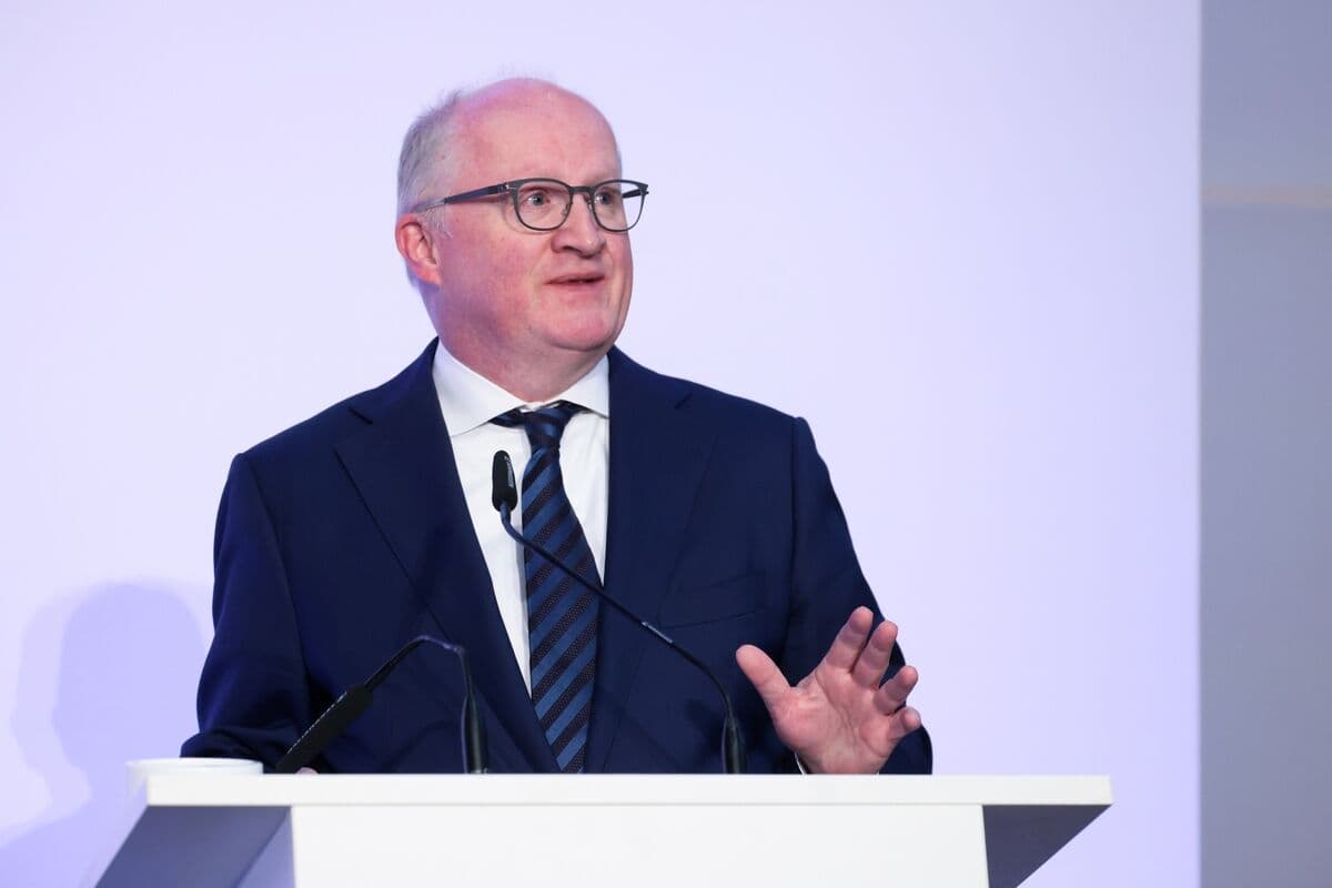 ECB’s Lane Says Still Can’t Determine Extent of Shock From War