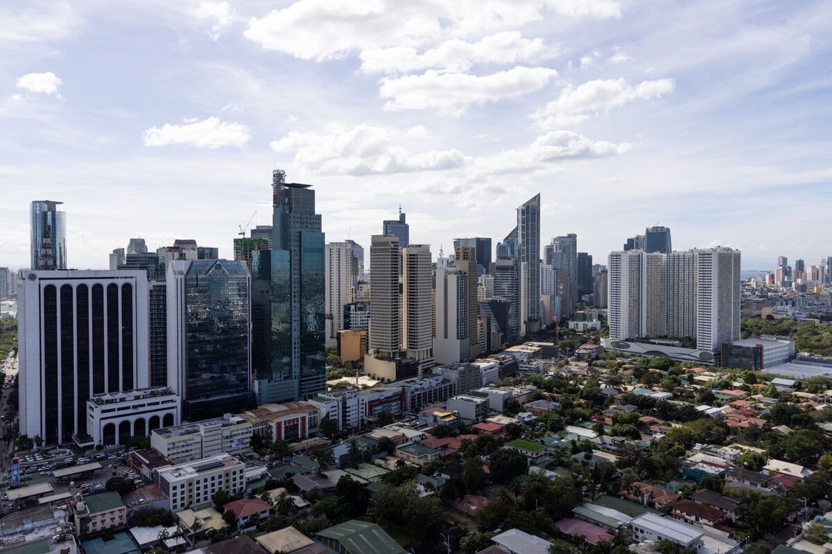 Top Philippine Property Firm Pauses Luxury Tower on War Fallout
