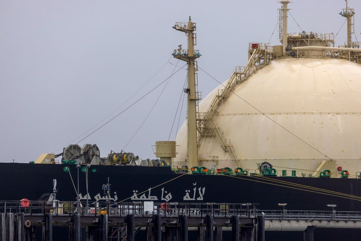 UK Energy Stocks Fall as Reeves Eyes Delinking Gas-Power Prices