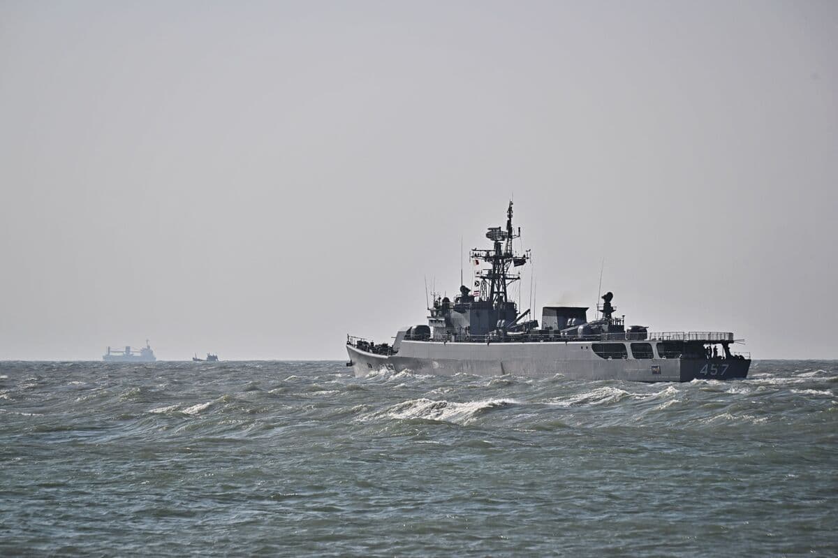 Hyundai, ST Engineering Bid for $530 Million Thai Frigate Order