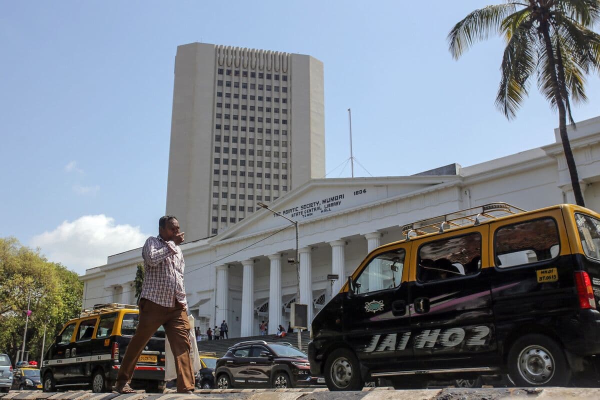 India’s RBI Eases Some Curbs on Banks’ Forex Market Trades