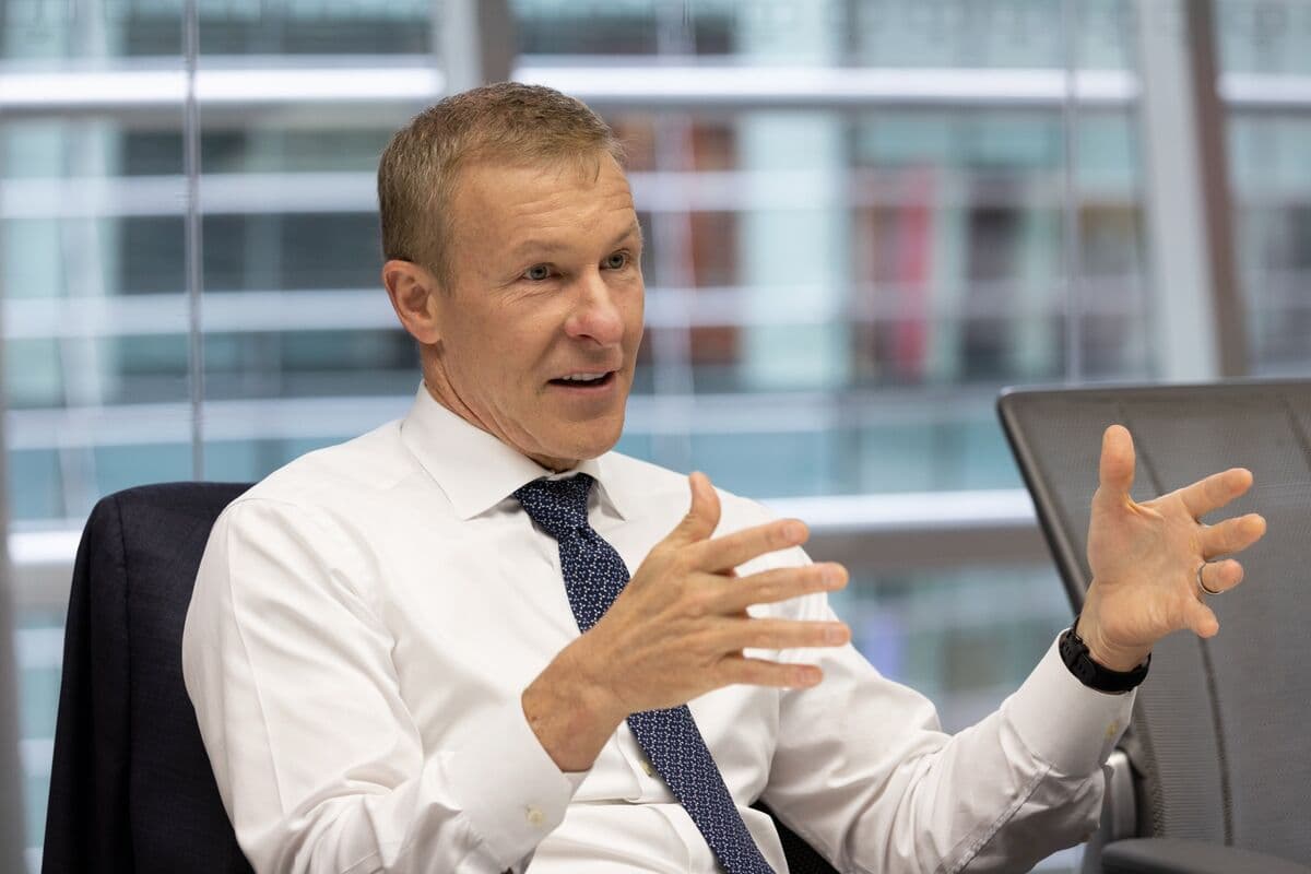 United CEO Won’t Take the Bait When Asked About American Merger