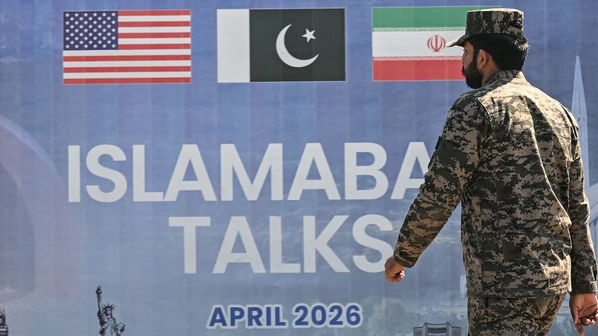 US Officials Head to Pakistan Again Amid Hormuz Standoff