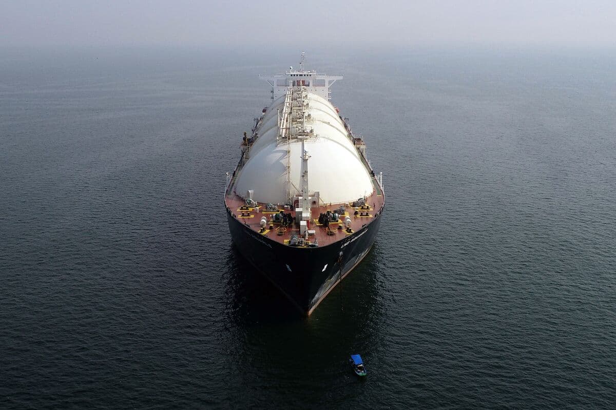 Wartime Supply Crunch Dents LNG’s Appeal to Importers in Asia