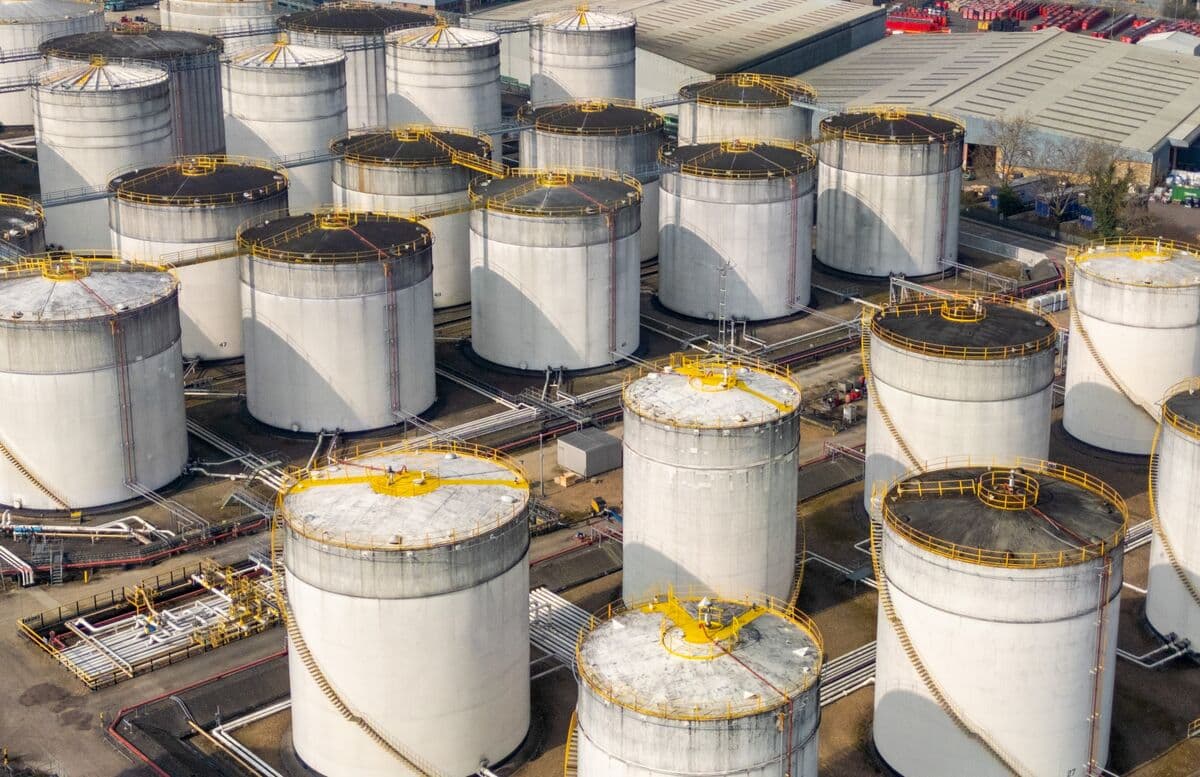 US Futures Fall, Oil Jumps as Iran Tensions Worsen: Markets Wrap