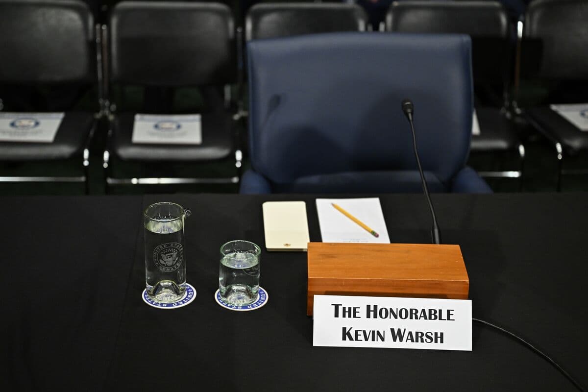 Treasuries Weaken Before Warsh Testifies for Fed Chair Role