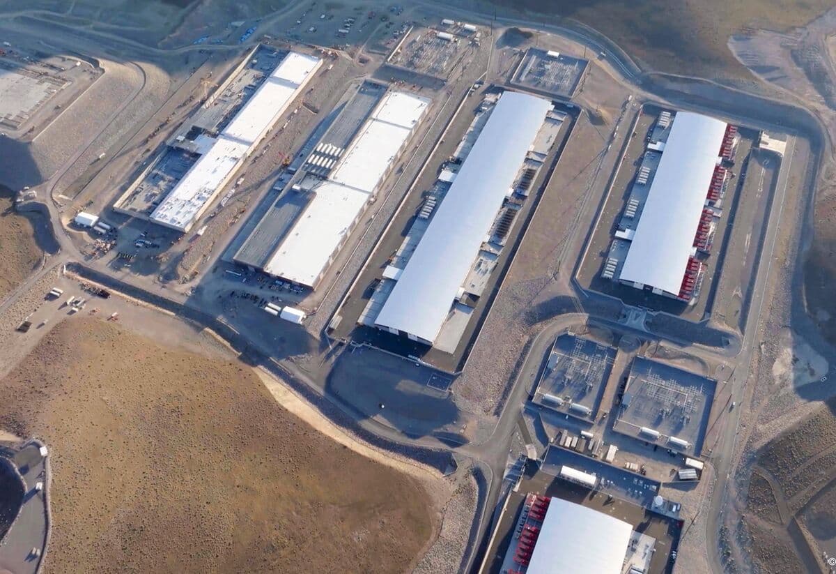 Switch Lands $2.6 Billion of Bank Pledges to Power Data Centers