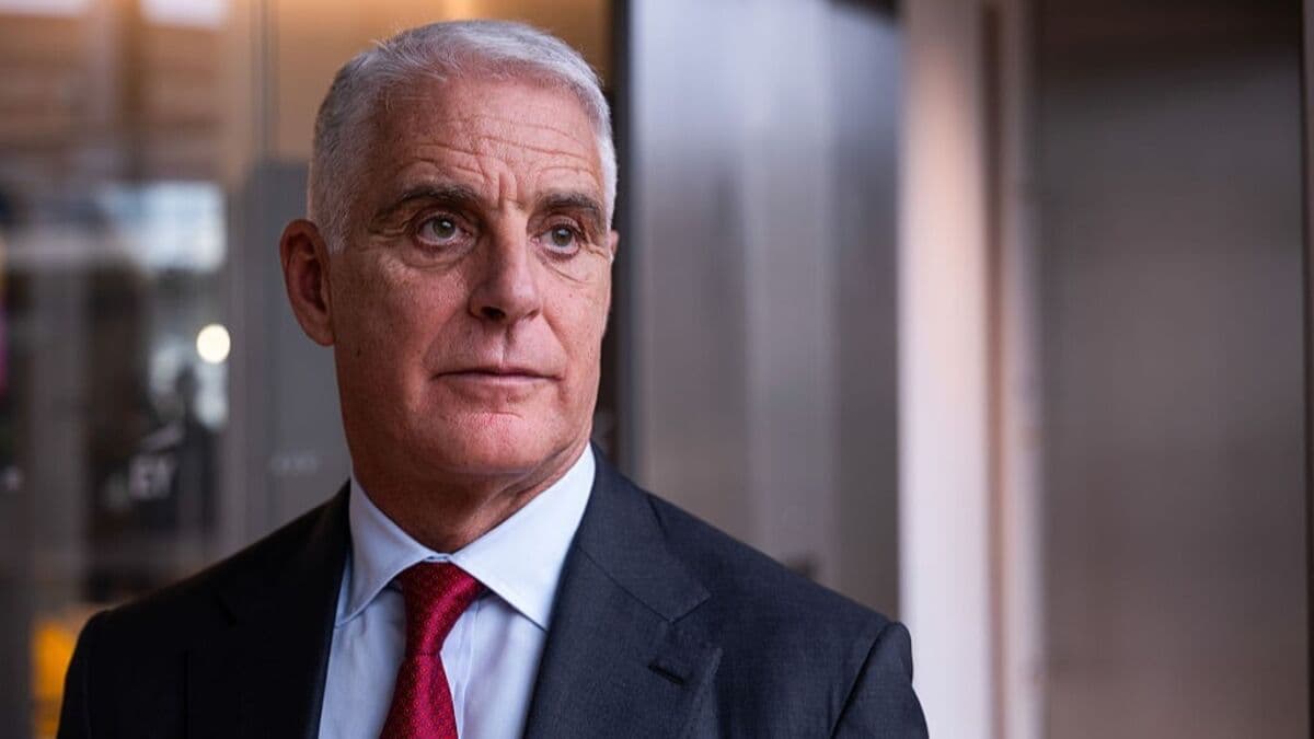 Orcel Says UniCredit Will 'Pause' Commerzbank Pursuit If No Control Reached