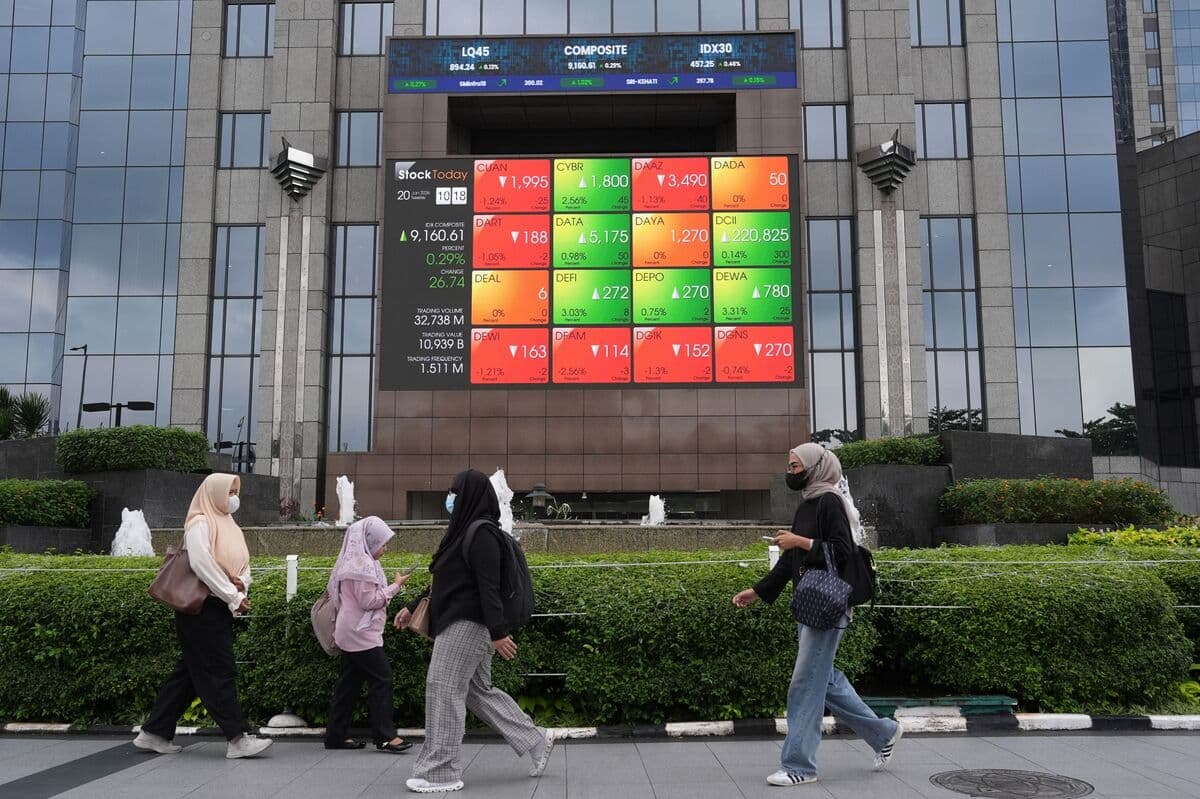 Indonesia Bourse to Omit Tightly Held Firms From Some Indexes