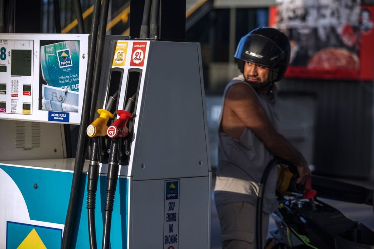 Australian Gasoline Prices Fall for Third Straight Week on Government Interventions