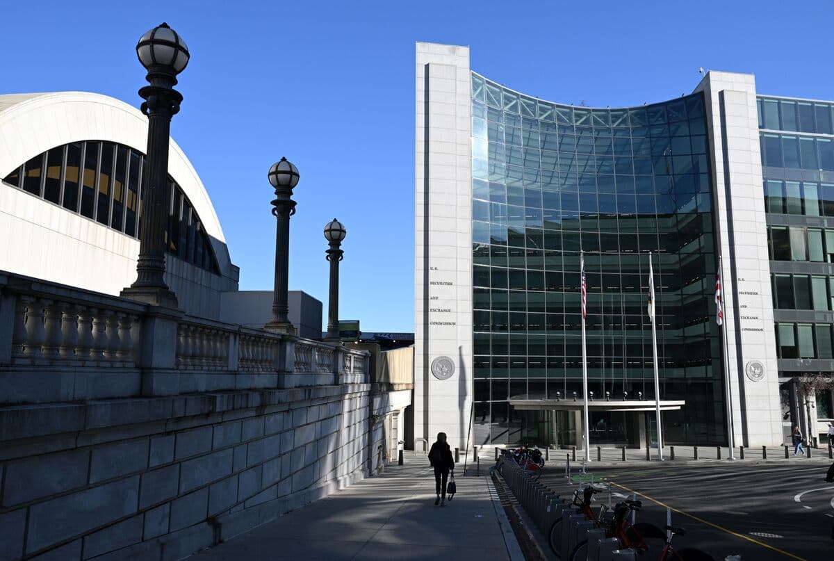 SEC, CFTC Propose Narrowing Hedge Fund Reporting Requirements