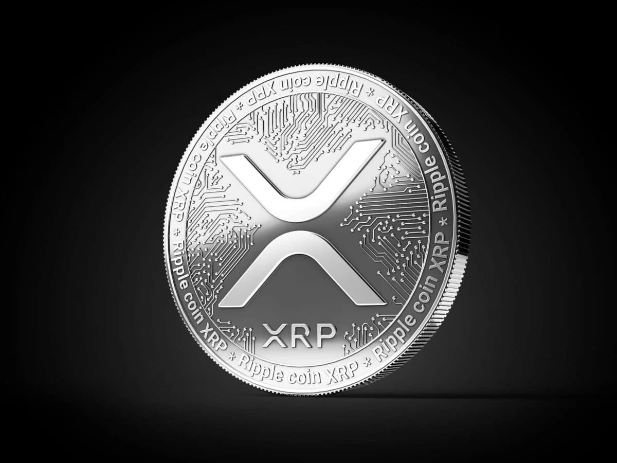 XRP Hits $1B in ETF Assets as Solana Launch Sparks Security Debate
