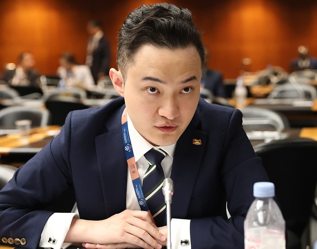 Justin Sun Meets Kyrgyzstan President to Discuss TRON Blockchain and KGST Stablecoin Expansion