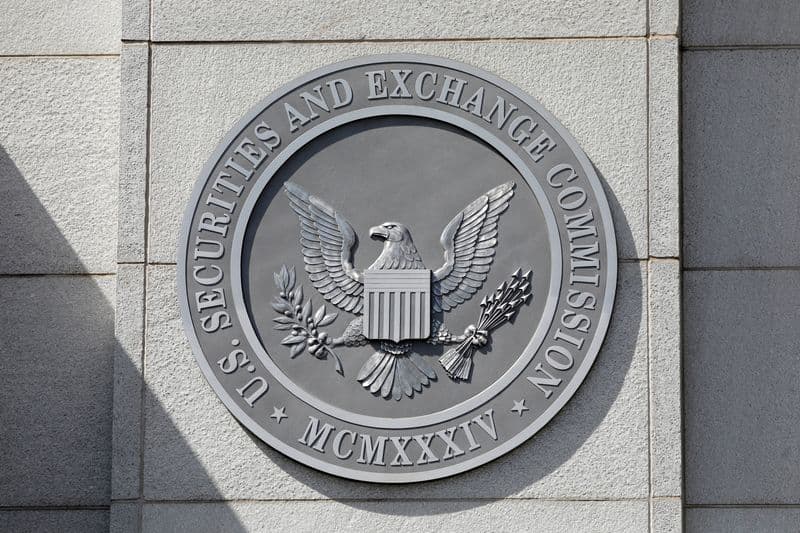 US SEC seeks comment on contentious trading database