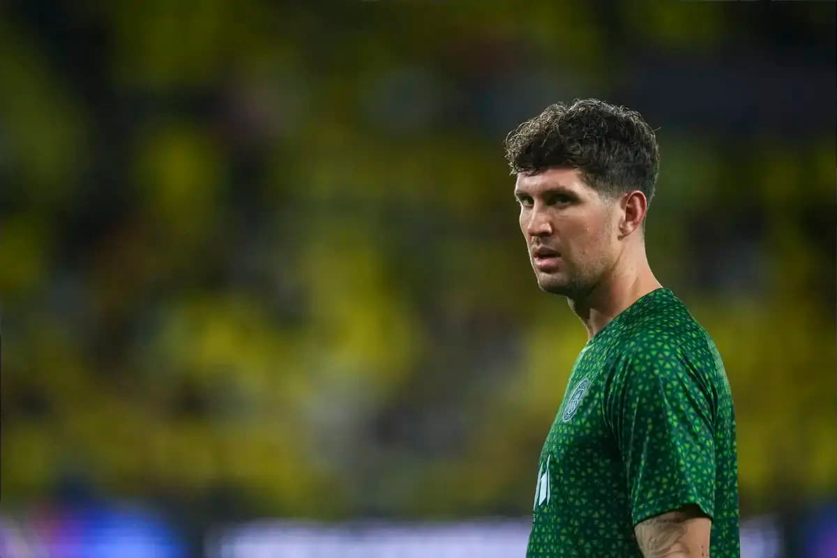 Manchester City defender returns to training after recovering from international break injury