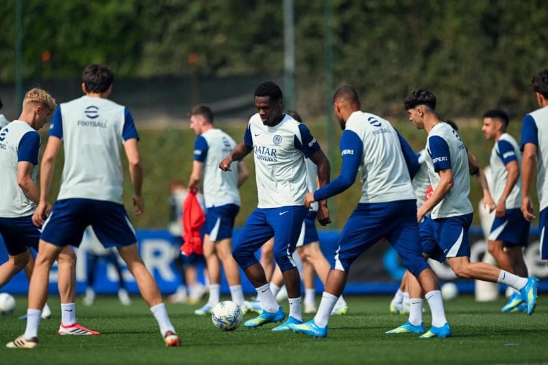 Inter in training: first training session ahead of the match against Como