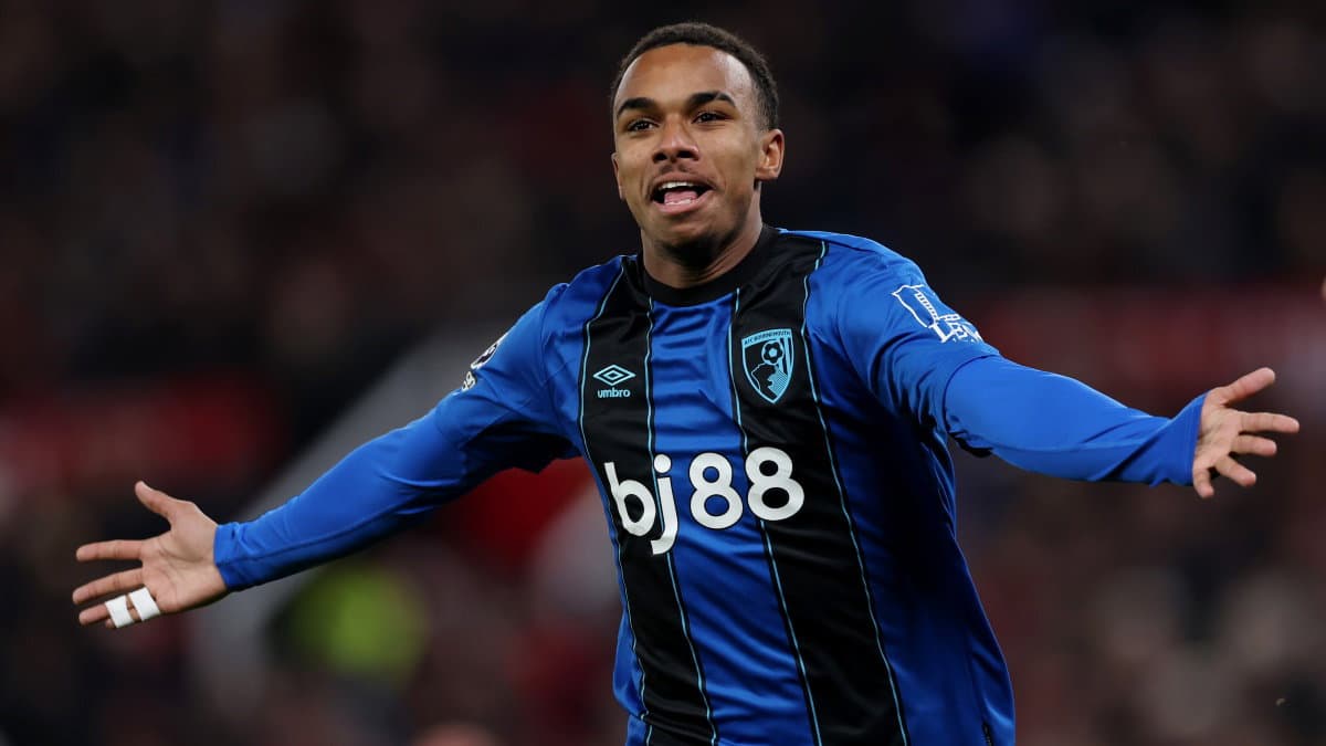 Eli Junior Kroupi: Tyler Adams makes “crazy statement” about United target